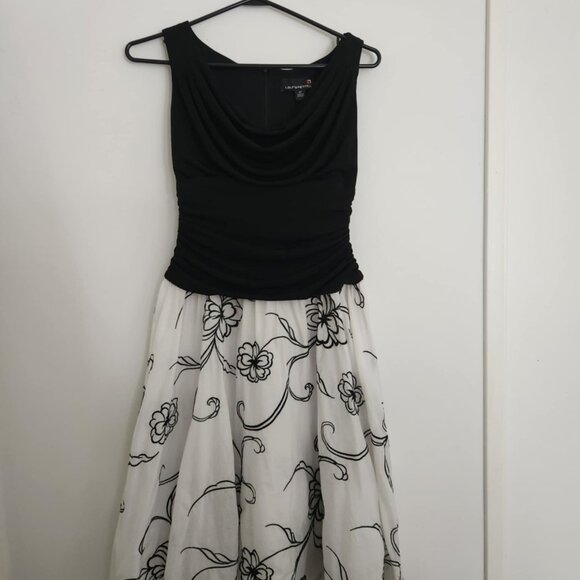 Laura Petites Formal Dress - Picture 1 of 3